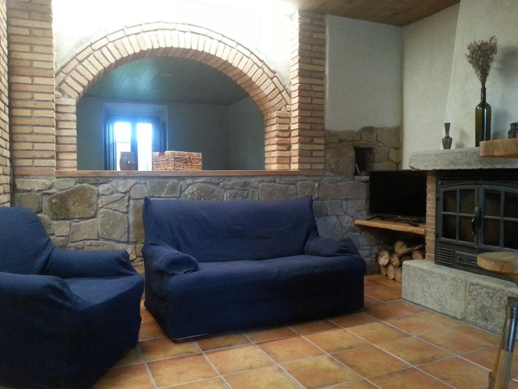 Country House El Permanyer Olost ภายนอก รูปภาพ